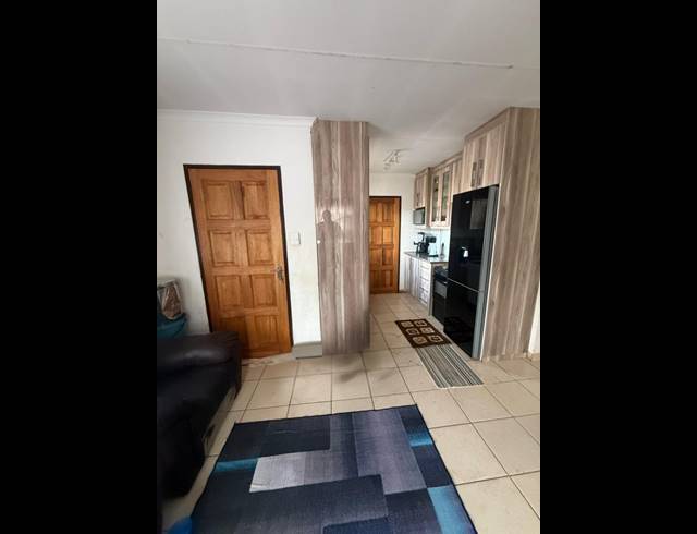 3 BEDROOM HOUSE FOR SALE IN STRETFORD